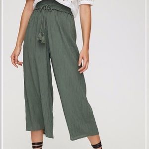 Wilfred “Nanterre” Pants Olive Green